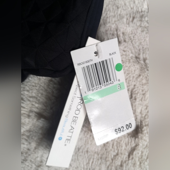 Rod Beattie swimsuit top. Size 8 - Picture 11 of 11